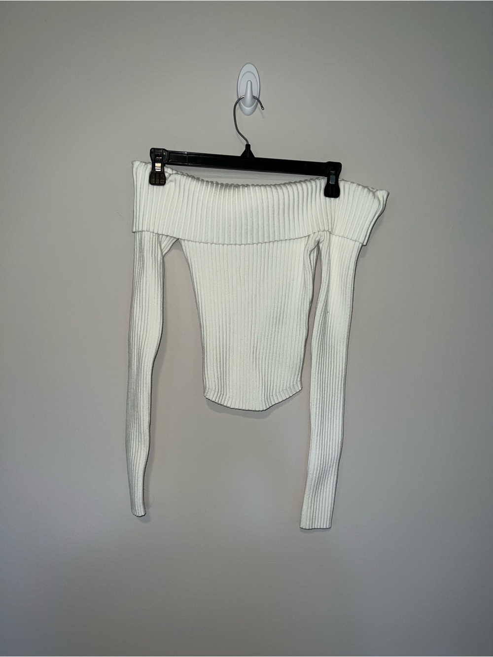 Off the shoulder thick ribbed shirt sweater edikted small